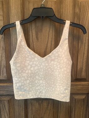 Old Navy Active Powersoft Sports Bra Small Cream V-Neck Light Support Yoga gym